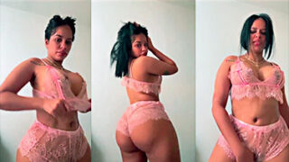 Dominicana La Diosa Cotizada, Dice Me Pica Un Bembes Del Toto